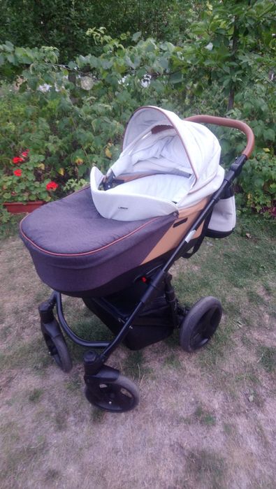 Бебешка количка Bexa