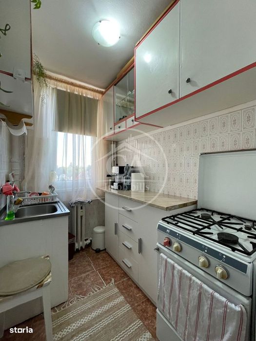 Apartament de vânzare cu 2 camere în zona Velența, Oradea