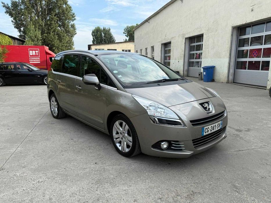 peugeot 5008 7 locuri