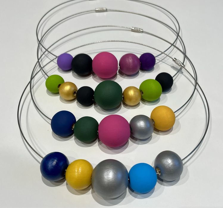 Coliere Pinocchia, pentru un plus de feminitate