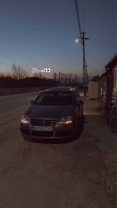 Golf 5 1.6 fsi pachet r32