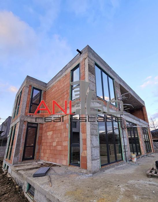 Продава се Къща в Варна, м-т Траката - 385 кв.м за 1306 €/кв.м - Снимка #4