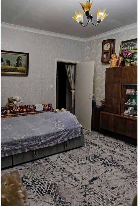 Юнусабад 6 кв  1в2-хона 3-этаж/4