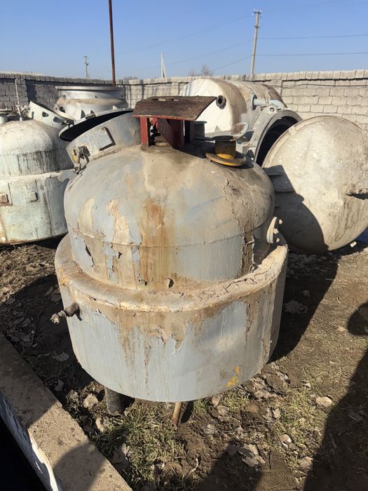 Емкость Цистерна  Нержавейка 600литрлик Винкоп реактор сотилади