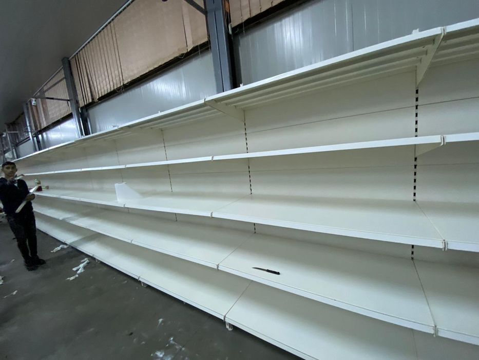 Rafturi metalice profesionale pentru magazine și supermarket