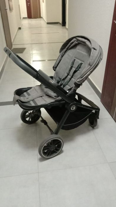 Коляска в хорошем состоянии