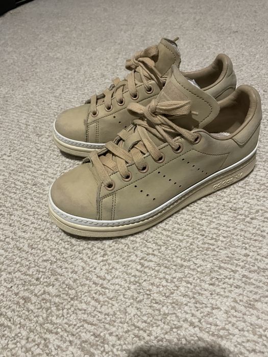 Adidas dama bej
