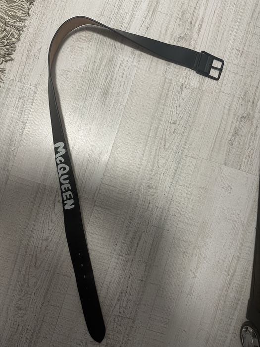 Колан на Alexander McQueen