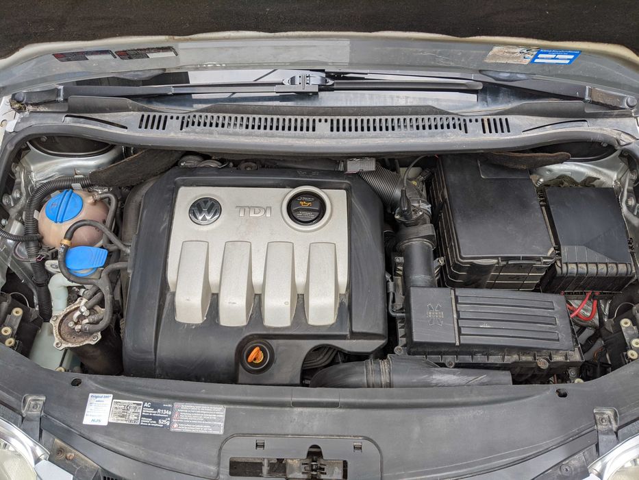Volkswagen Touran 1.9 TDI 105cp - întreținută, acte la zi