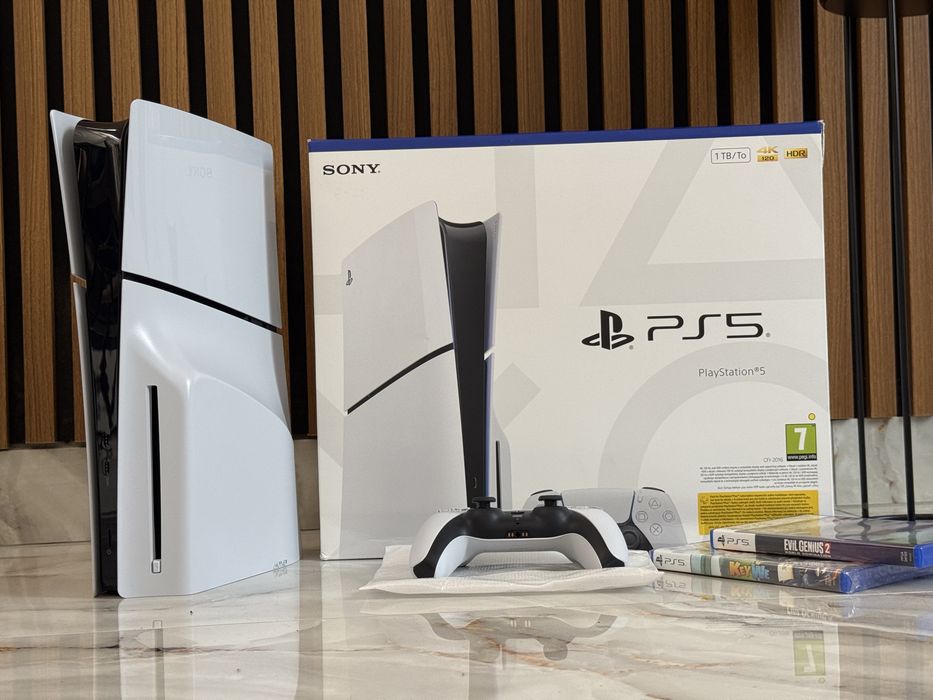 PlayStation 5 Slim (PS5) Disc Edition, 1Tb SSD, ca si nou!