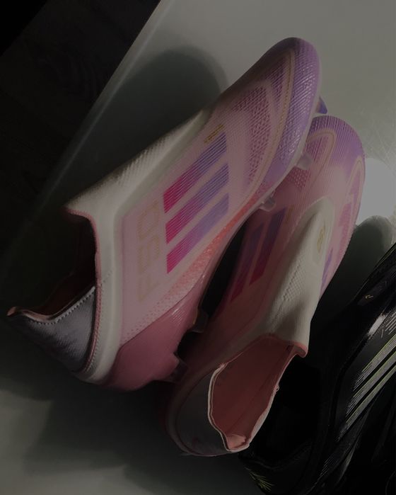 Бутонки F50 розови,НОВИ!