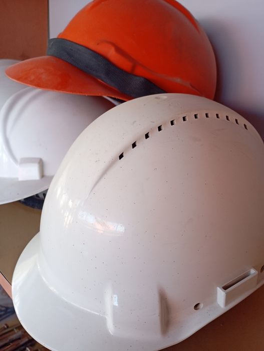 Строительные  каски