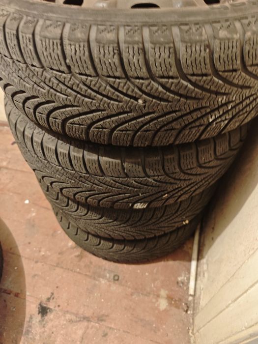 Vand jante pe 14''/cauciucuri 165/70/14 iarna Volkswagen polo/ibiza