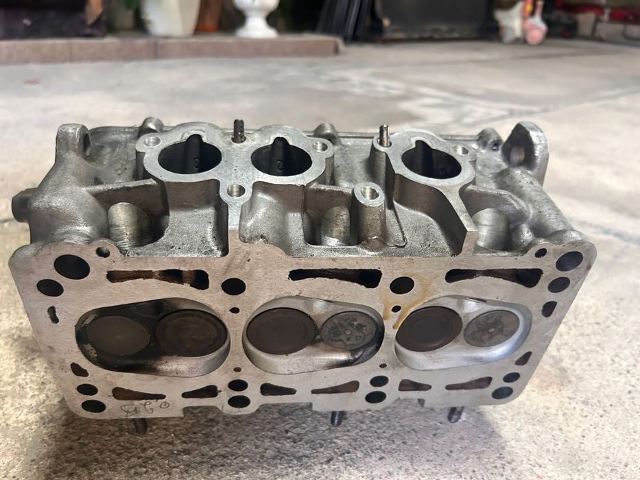 Головка мотора audi 2,8