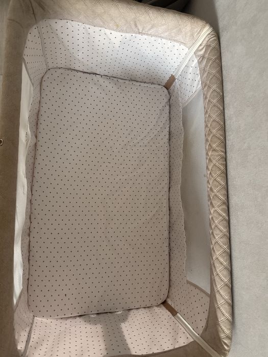 Кровктка на колесиках