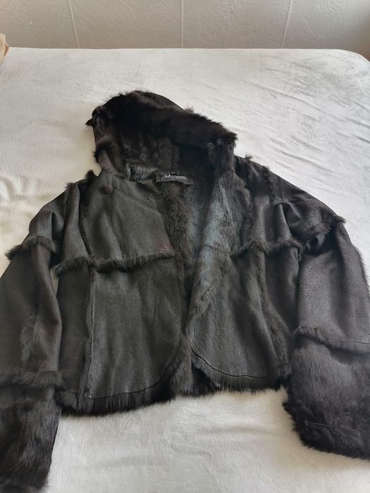 Armani палто от заешка кожа