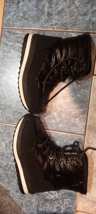 Обувь зимняя черные