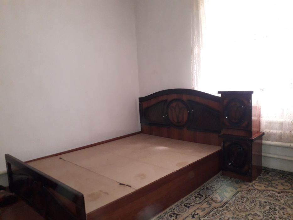 Spalniy mebel, 2ta shkafchasi bilan.