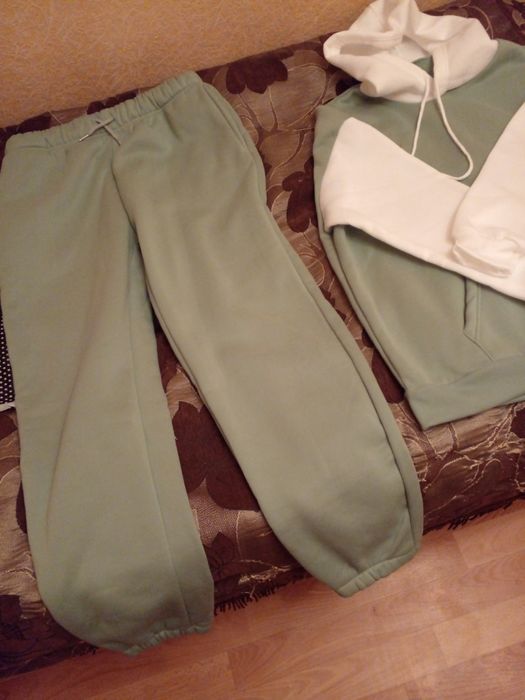 Продам спорт.костюм