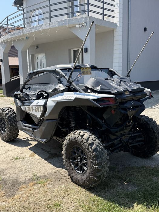 Can-Am Maverick X3 Turbo RR 195 CP | 2023 | 4.099 km | Înmatriculat | Stare impecabilă