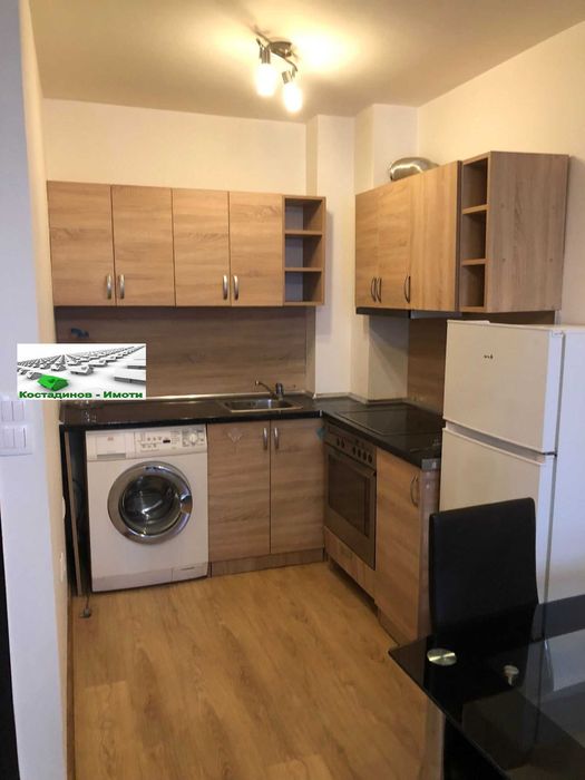 Дава се под наем Двустаен апартамент в Пловдив, Христо Смирненски - 70 кв.м за 435 € - Снимка #2