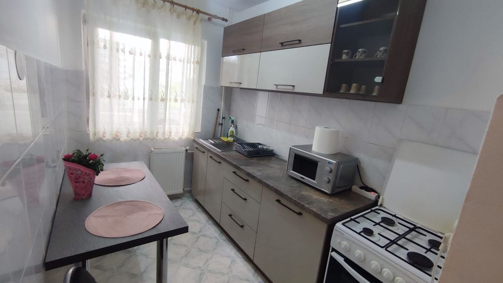 Apartament cu o camera de închiriat in zona Nufarul