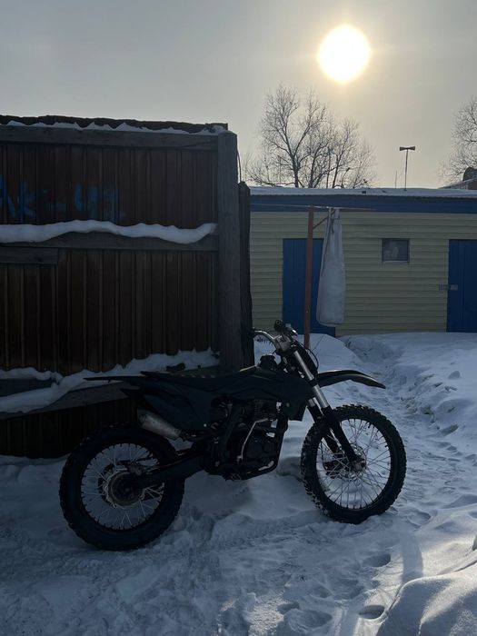 Продам эндуро 250 куб