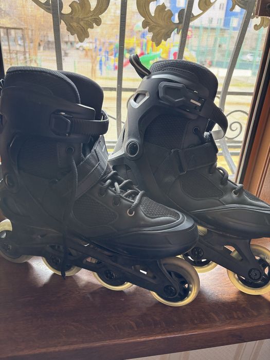 Роликовые коньки oxelo