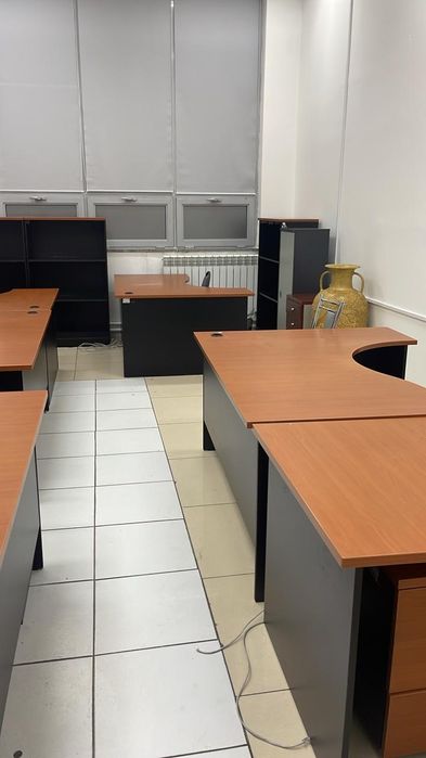 Стол офисный угловой