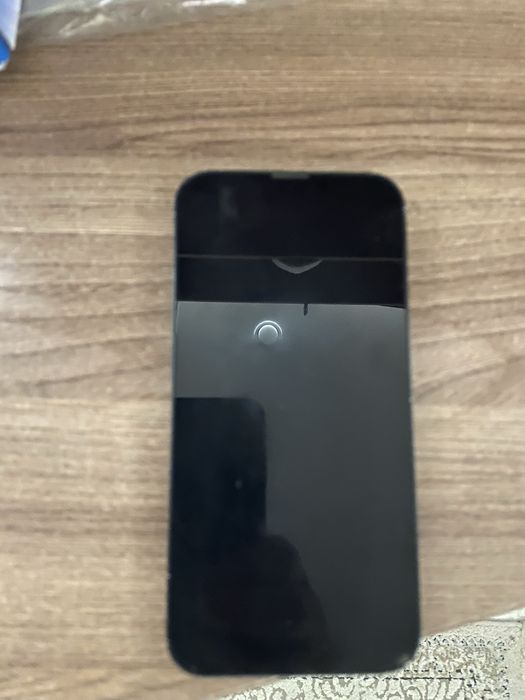 Продам Iphone 13 128hb