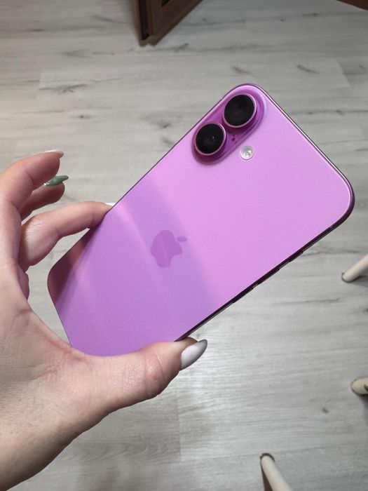 Iphone 16 plus Pink