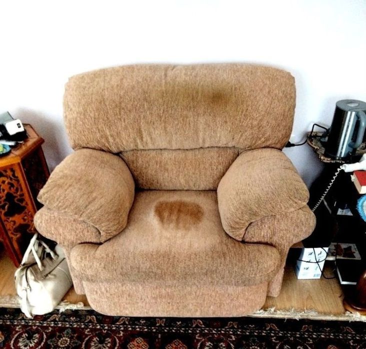 Перетяжка мебели