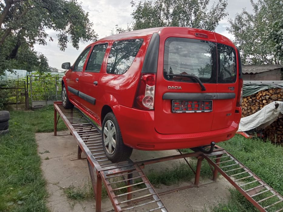 Vând Dacia Logan Mcv 1.5 diesel