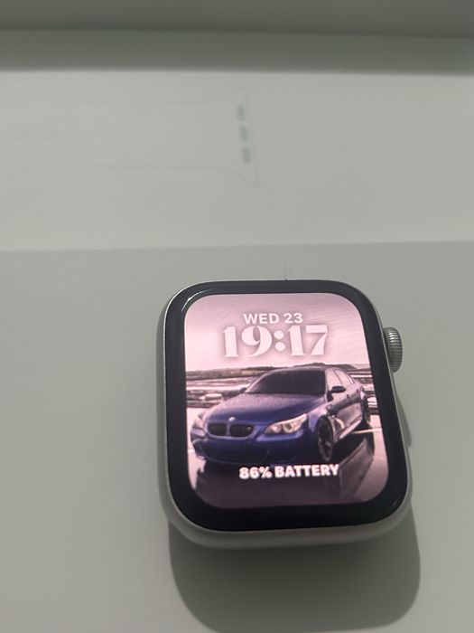 Apple Watch SE часовник