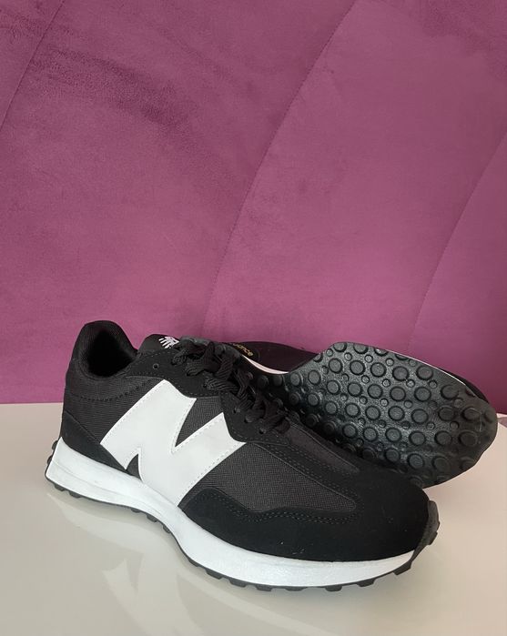 New  balance  327