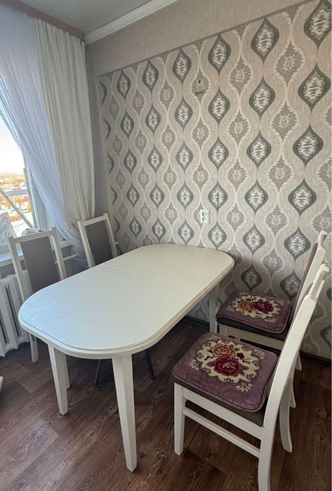 Продам     раздвижной  стол