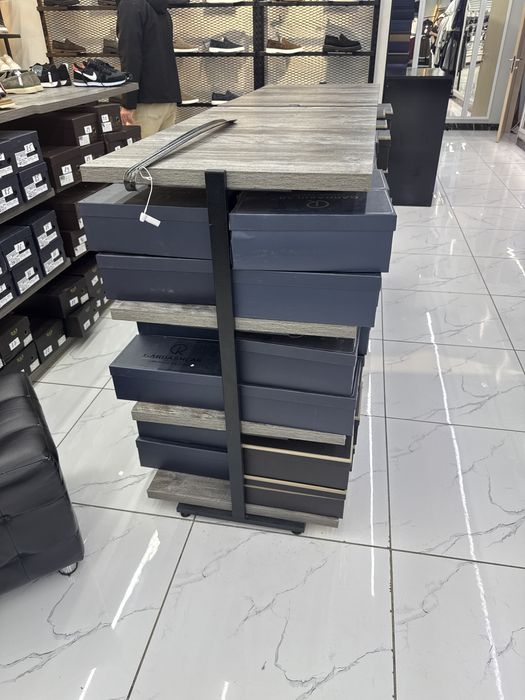 Продаются 4 полки по 4тыс