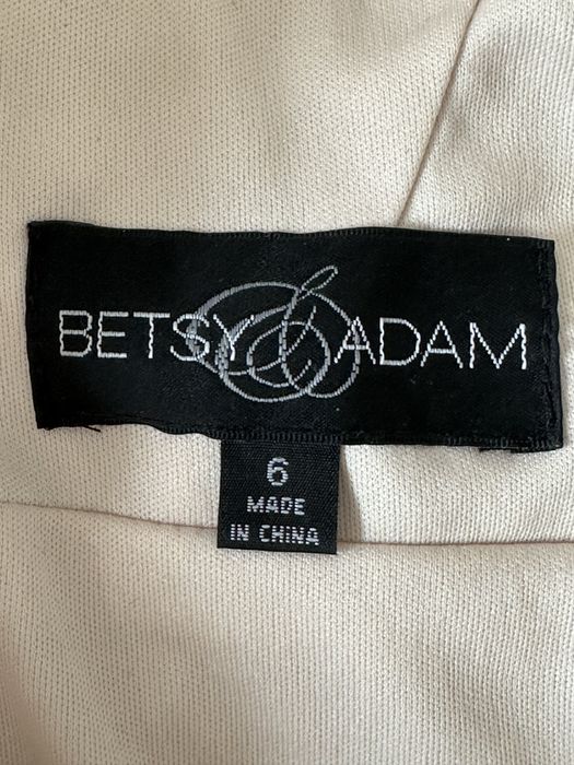 Платье вечернее