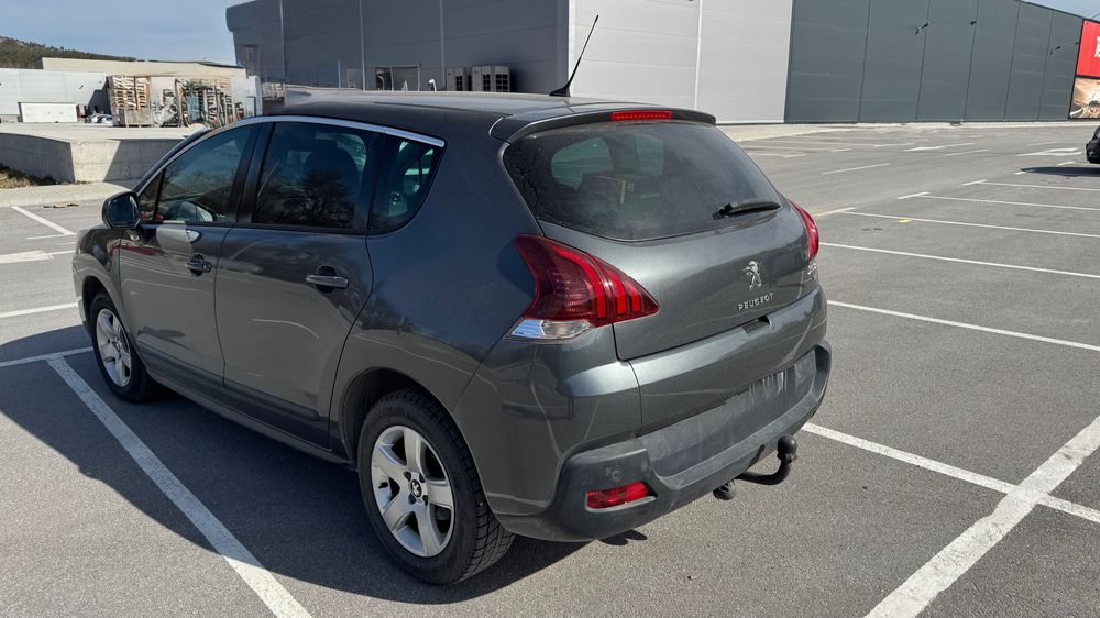 Продавам PEUGEOT 3008 HDI