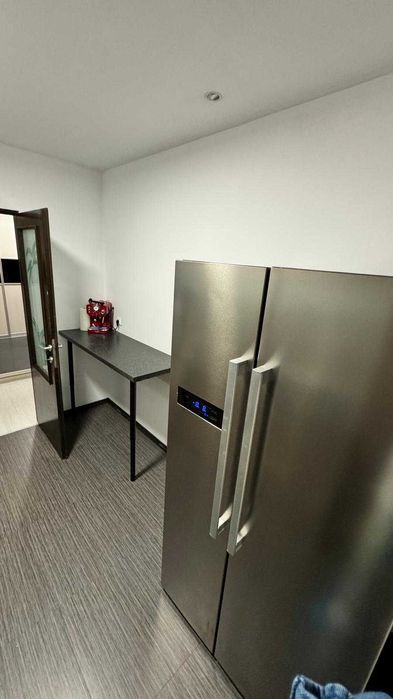 Inchiriez ap. 2 camere / 450 EUR– Confort Park (lângă Rin Grand Hotel)