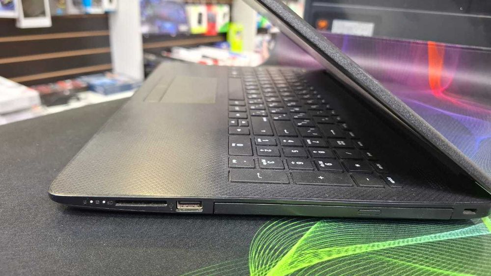 Ноутбук HP Laptop 15