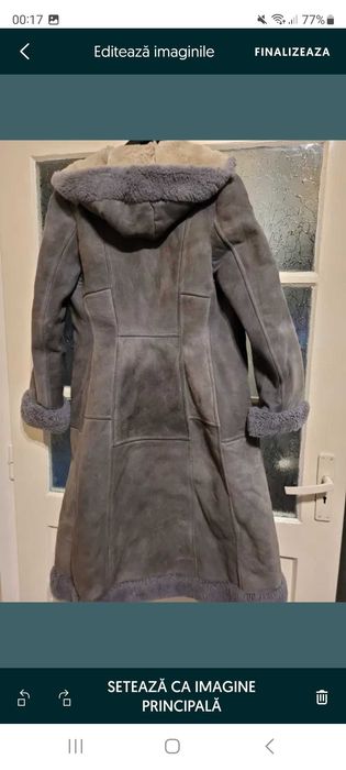 Cojoc natutal, model vechi, bine intretinut, culoarea gri, marimea 4