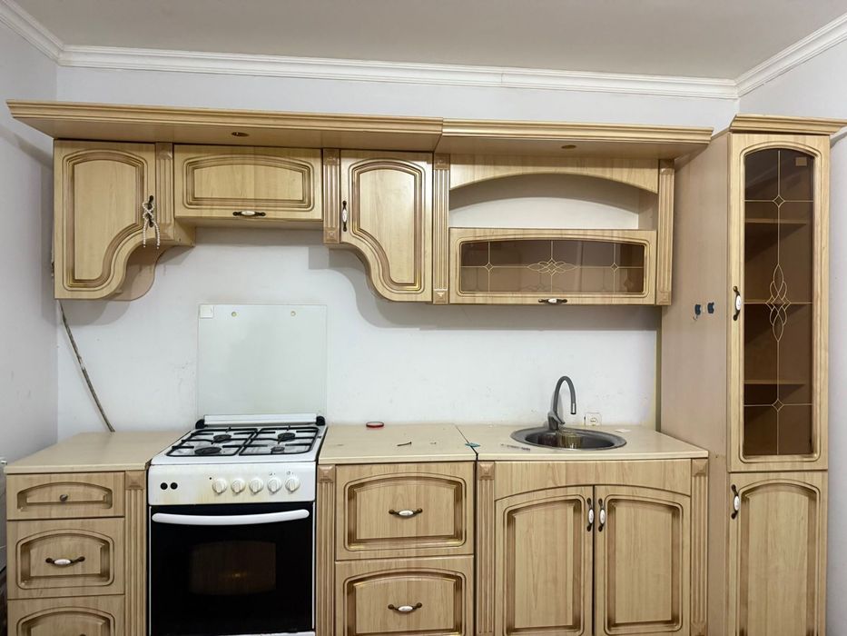 Продается кухонный гарнитур