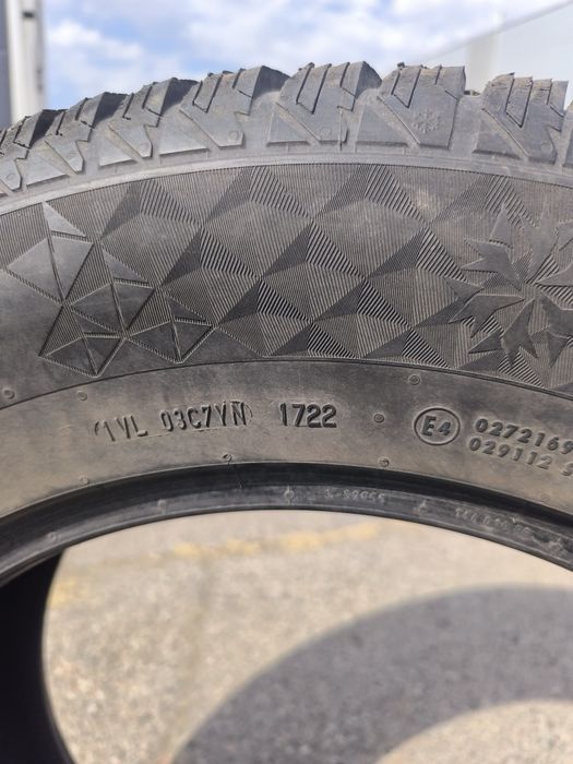 Продам зимние шины 265/60/R18