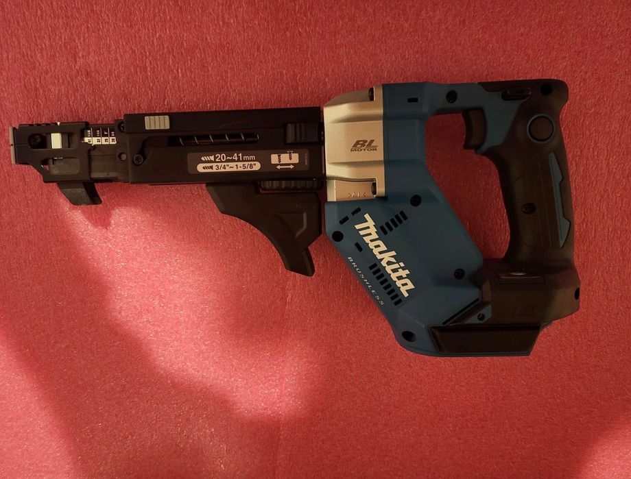 Mașină de înșurubat pentru Gips-carton Makita DFR452