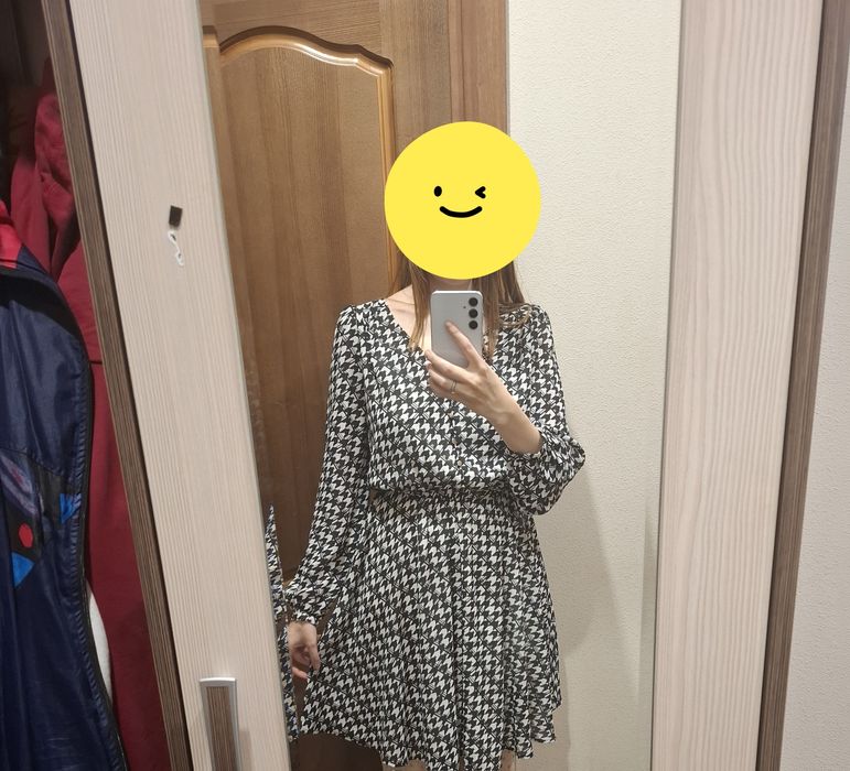 Платье черно-белое