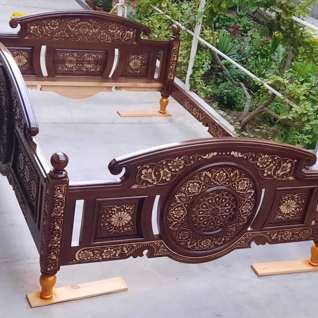 Kravat suri tapchan 2milyon 600ming so’mdan bowlab