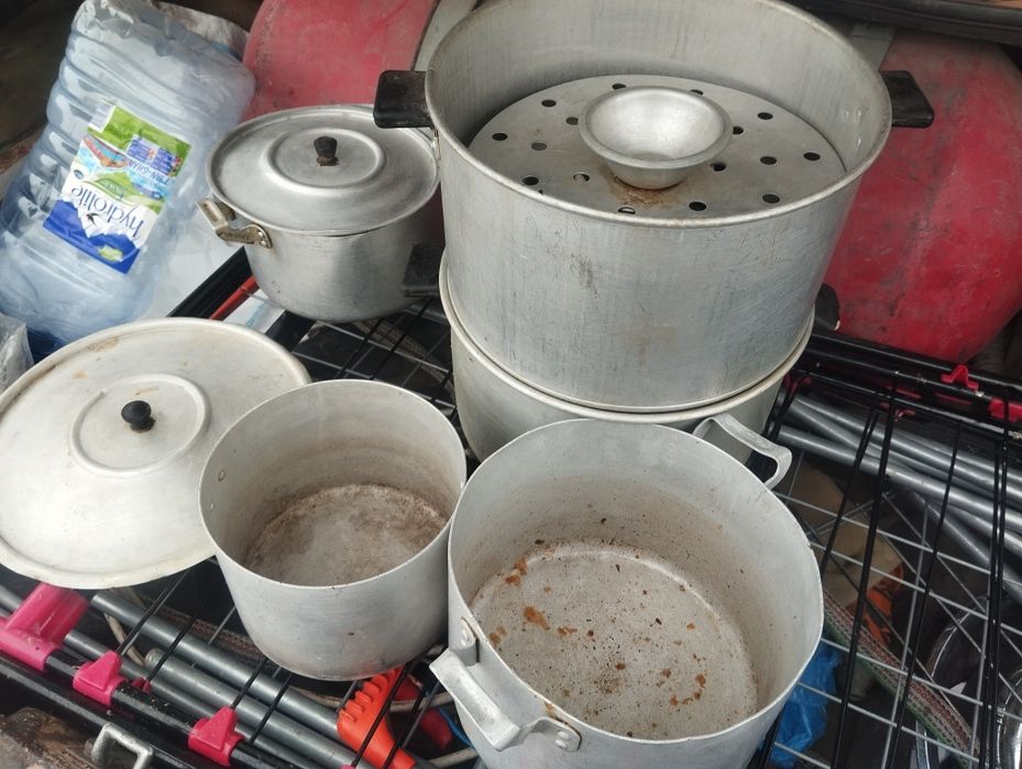 Продаётса кастрюля монтаварка за 180000 тисяч сум