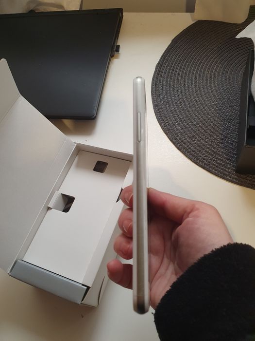 Телефон LG X Screen ,като нов