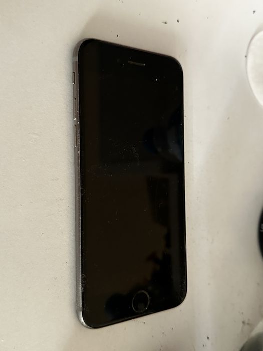 iPhone 6s 64GB сив